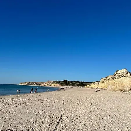 The Little Beach Retreat - Relaxing Family Sized Home One Street From The Sea! Port Willunga Exterior photo