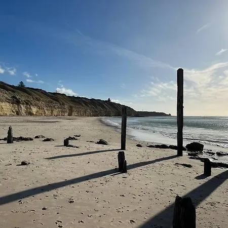 The Little Beach Retreat - Relaxing Family Sized Home One Street From The Sea! Port Willunga Exterior photo
